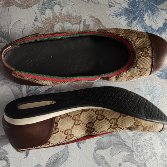 Gucci ballet shoes in size 37 1/2. - Picture 2 of 6